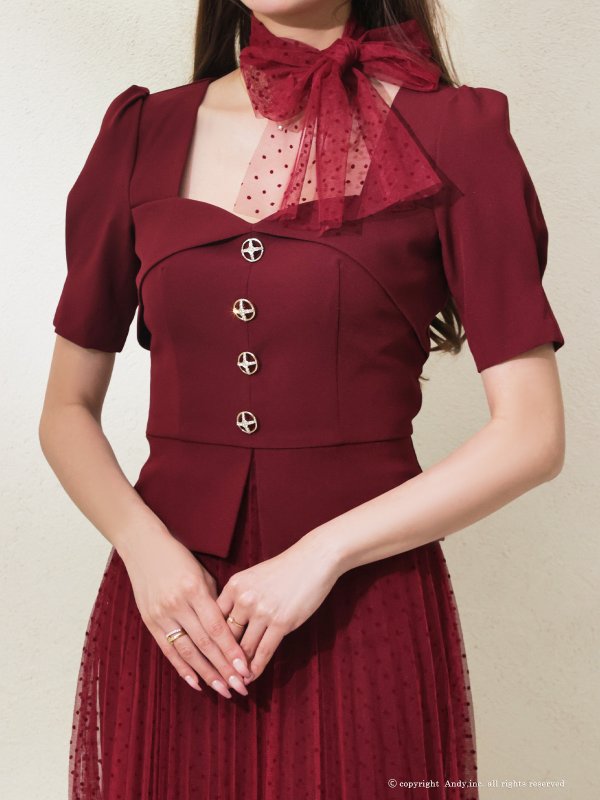 ワインレッド　モデル：あみ　着用サイズ：Sサイズ