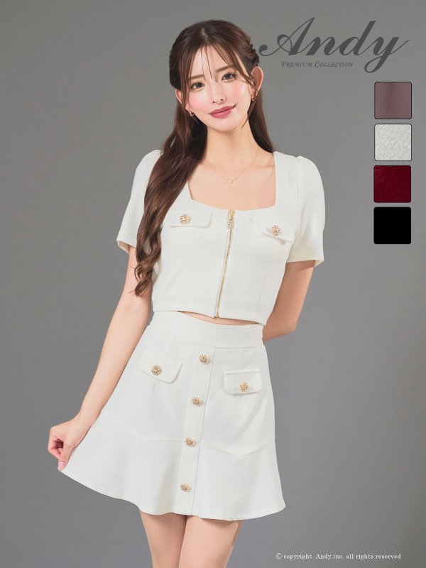 ホワイト モデル：あみ　身長：163cm　着用サイズ：Sサイズ