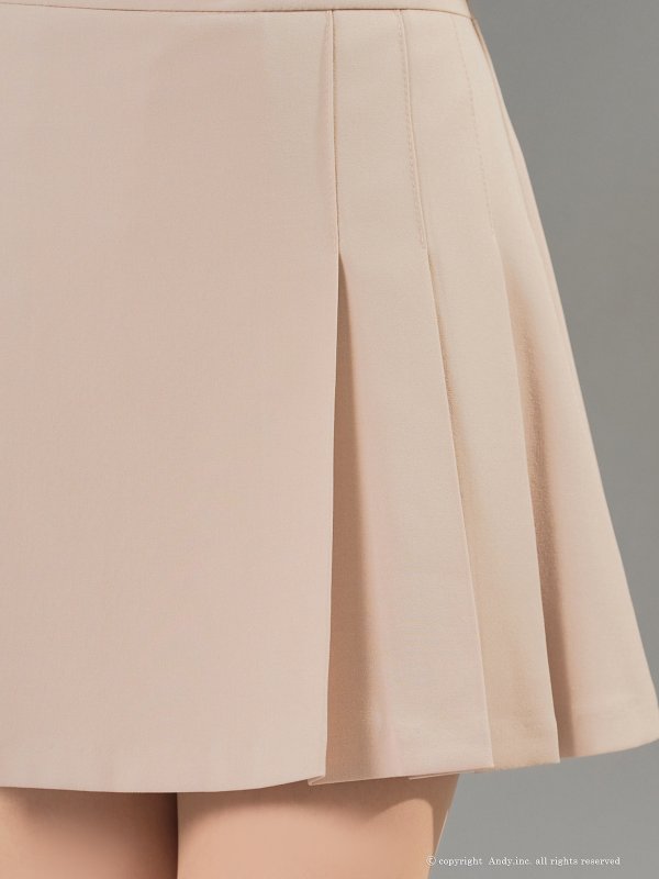 ベージュ　モデル：あみ　身長：163cm　着用サイズ：Sサイズ