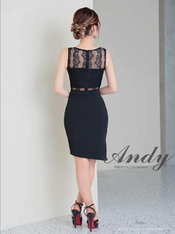 ブラック モデル：ララ　着用サイズ：Sサイズ