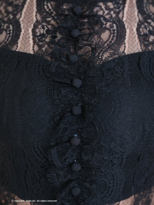 ブラック モデル：ララ　着用サイズ：Sサイズ