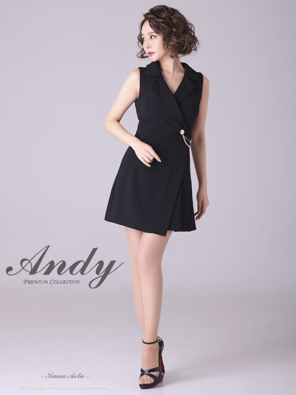 ブラック モデル：青田夏奈　身長：163cm　着用サイズ：Sサイズ