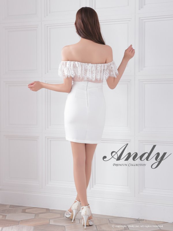 ホワイト モデル：あみ　身長：163cm　着用サイズ：Sサイズ