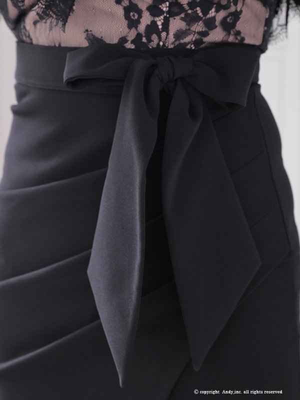 ブラック モデル：あみ　身長：163cm　着用サイズ：Sサイズ