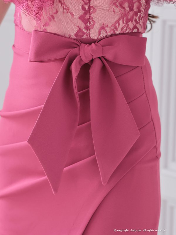 ダークピンク モデル：あみ　身長：163cm　着用サイズ：Sサイズ