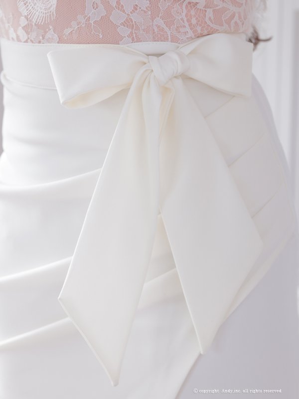 ホワイト モデル：あみ　身長：163cm　着用サイズ：Sサイズ