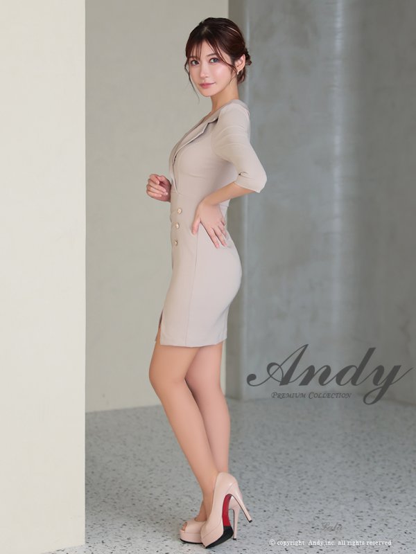 ベージュ モデル:らら 着用サイズ:Sサイズ