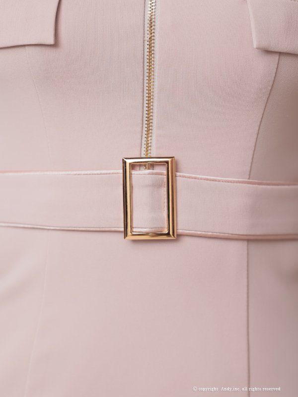 ベージュxブラック モデル:あみ 身長:163cm 着用サイズ:Sサイズ