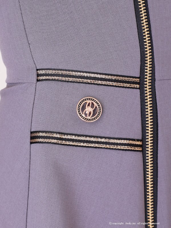 グレー モデル:七瀬みほ 身長:162cm 着用サイズ:Sサイズ