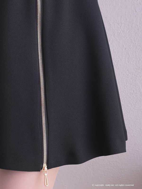 ブラック モデル:青田夏奈 身長:163cm 着用サイズ:Sサイズ