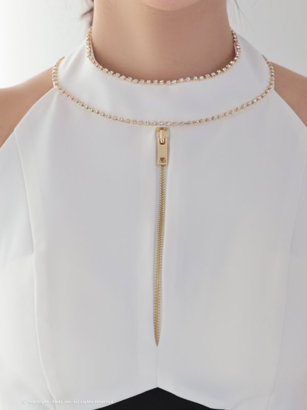 ホワイトxブラック モデル：七瀬みほ　身長：162cm　着用サイズ：Sサイズ