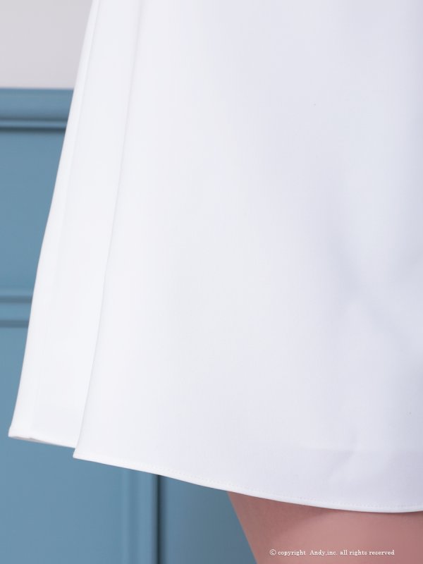 ホワイト 着用サイズ:Sサイズ