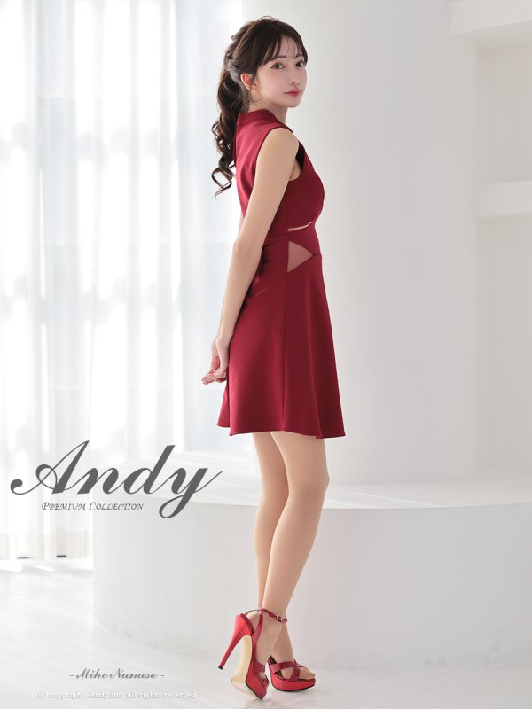 レッド モデル:七瀬みほ 身長:162cm 着用サイズ:Sサイズ