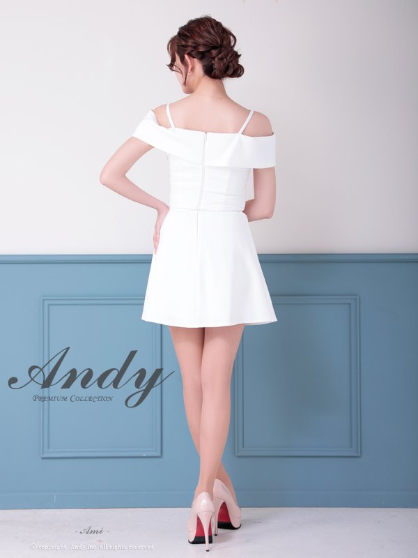 ホワイト モデル:あみ 身長:163cm 着用サイズ:Sサイズ