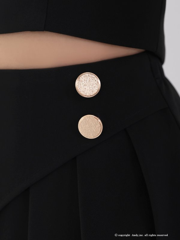 ブラック モデル:七瀬みほ 身長:162cm 着用サイズ:Sサイズ