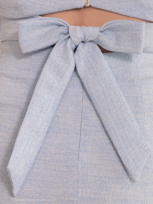 ブルー モデル:七瀬みほ 身長:162cm 着用サイズ:Sサイズ