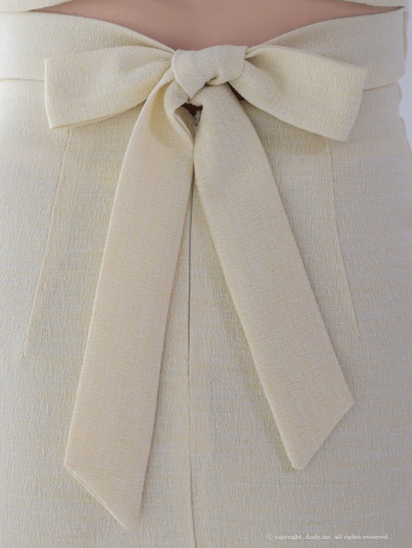 イエロー モデル:七瀬みほ 身長:162cm 着用サイズ:Sサイズ