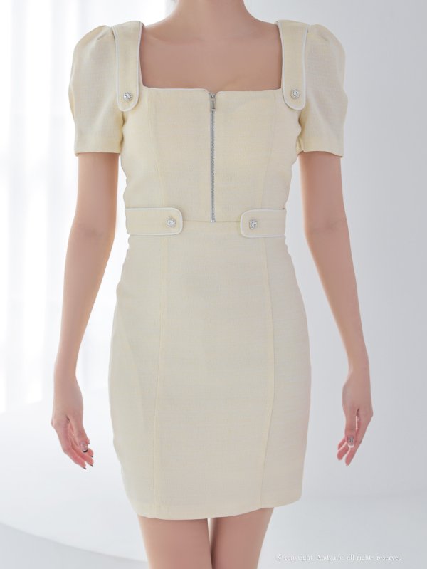 イエロー モデル:七瀬みほ 身長:162cm 着用サイズ:Sサイズ