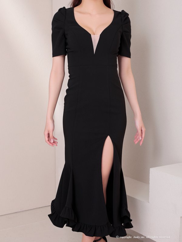 ブラック モデル:七瀬みほ 身長:162cm 着用サイズ:Sサイズ