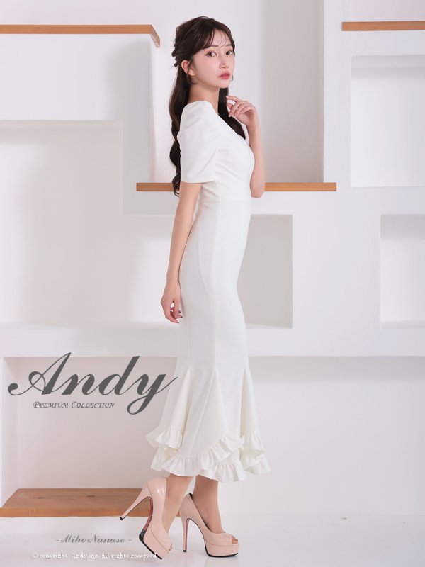 ホワイト モデル:七瀬みほ 身長:162cm 着用サイズ:Sサイズ