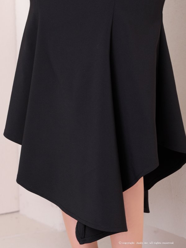 ブラック モデル：七瀬みほ　身長：162cm　着用サイズ：Sサイズ