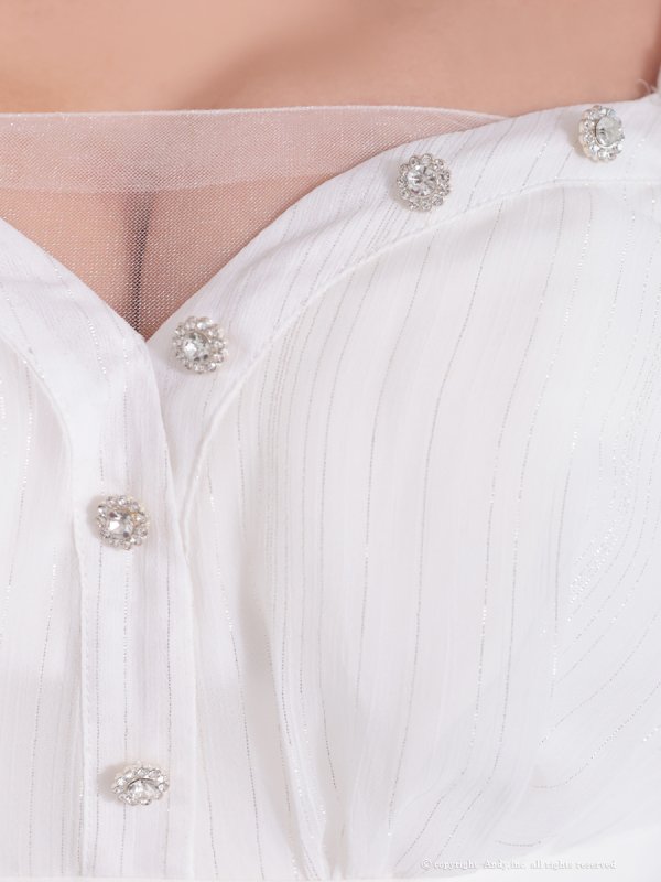 ホワイト モデル：七瀬みほ　身長：162cm　着用サイズ：Sサイズ