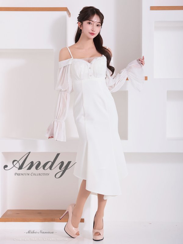 ホワイト モデル：七瀬みほ　身長：162cm　着用サイズ：Sサイズ