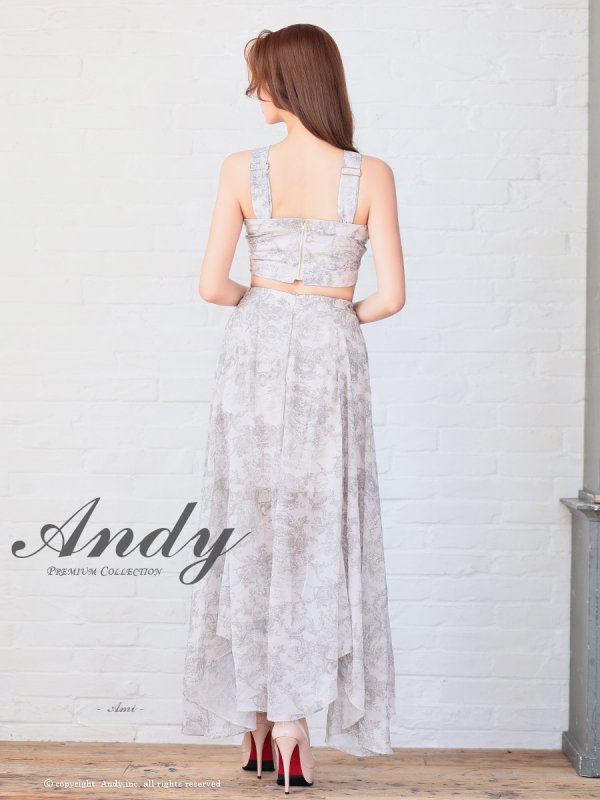 ピンクベージュ モデル:あみ 身長:163cm 着用サイズ:Sサイズ