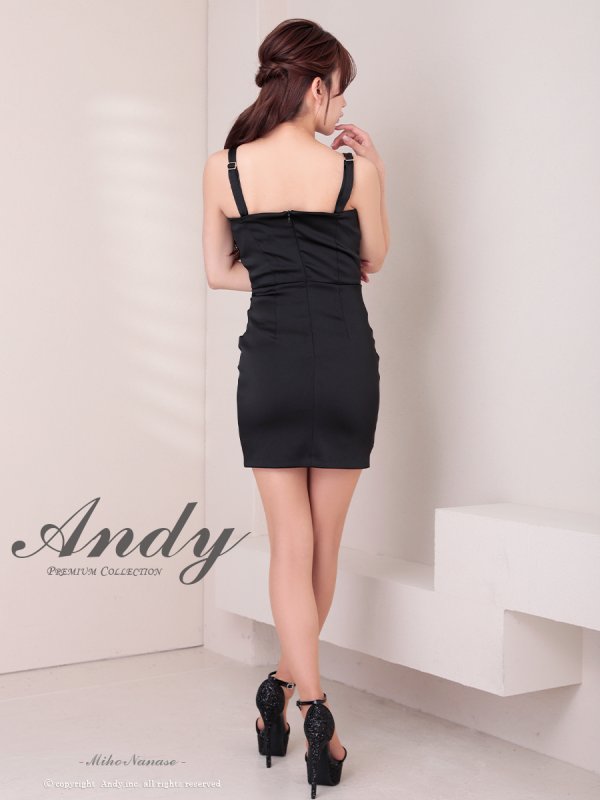 ブラック モデル:七瀬みほ 身長:162cm 着用サイズ:Sサイズ