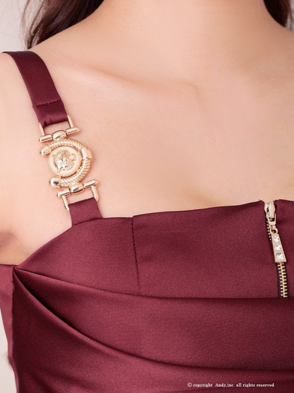 ワインレッド モデル:七瀬みほ 身長:162cm 着用サイズ:Sサイズ