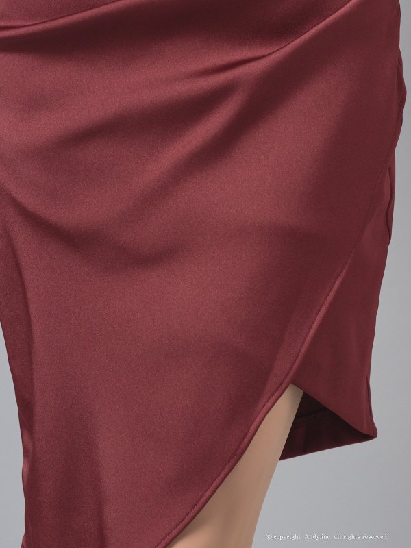 ワインレッド　モデル：あみ　身長：163cm　着用サイズ：Sサイズ