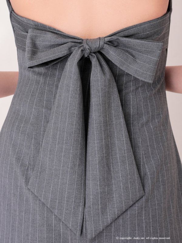 グレー モデル：七瀬みほ　身長：162cm　着用サイズ：XSサイズ