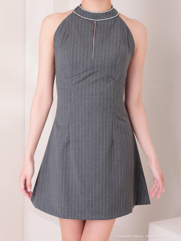 グレー モデル：七瀬みほ　身長：162cm　着用サイズ：XSサイズ