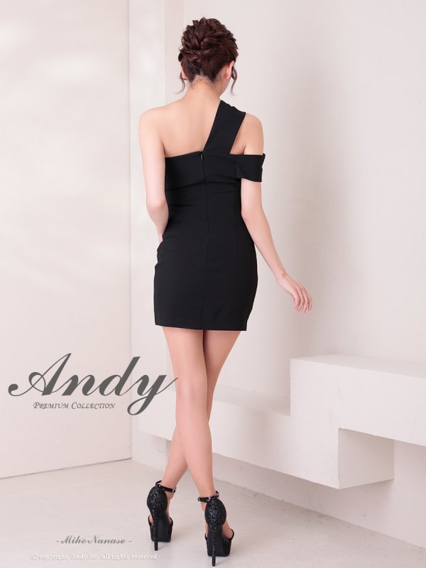 ブラック モデル：七瀬みほ　身長：162cm　着用サイズ：Sサイズ