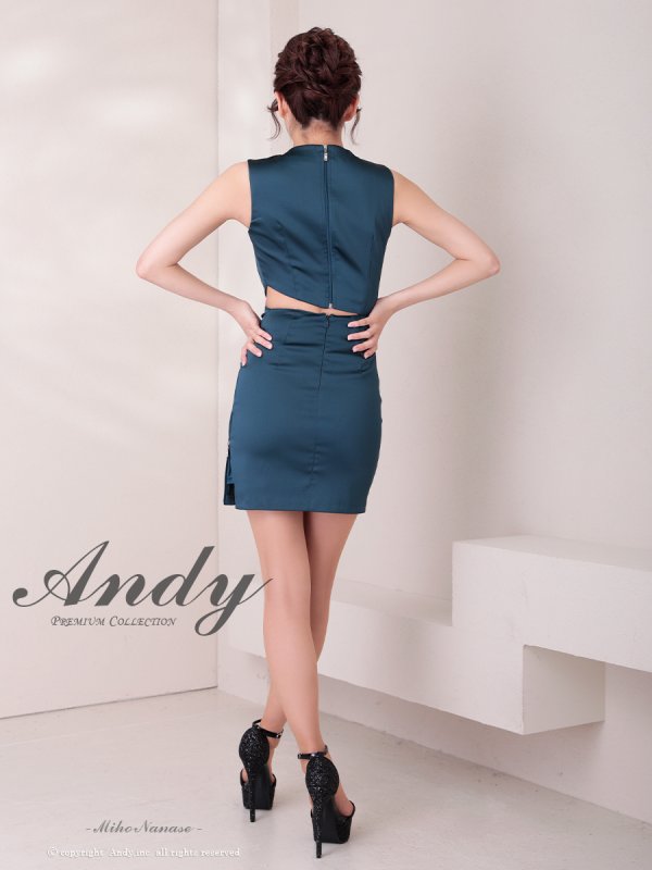 グリーン モデル:七瀬みほ 身長:162cm 着用サイズ:Sサイズ