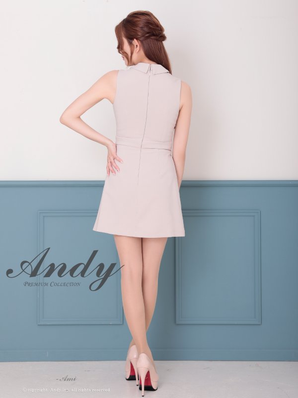 ピンクベージュ　モデル：あみ　身長：163cm　着用サイズ：Sサイズ