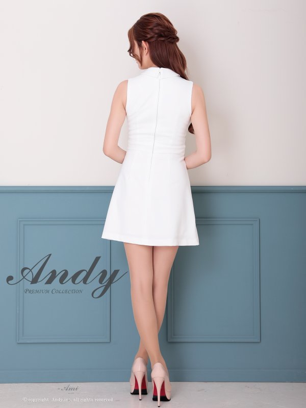 ホワイト　モデル：あみ　身長：163cm　着用サイズ：Sサイズ