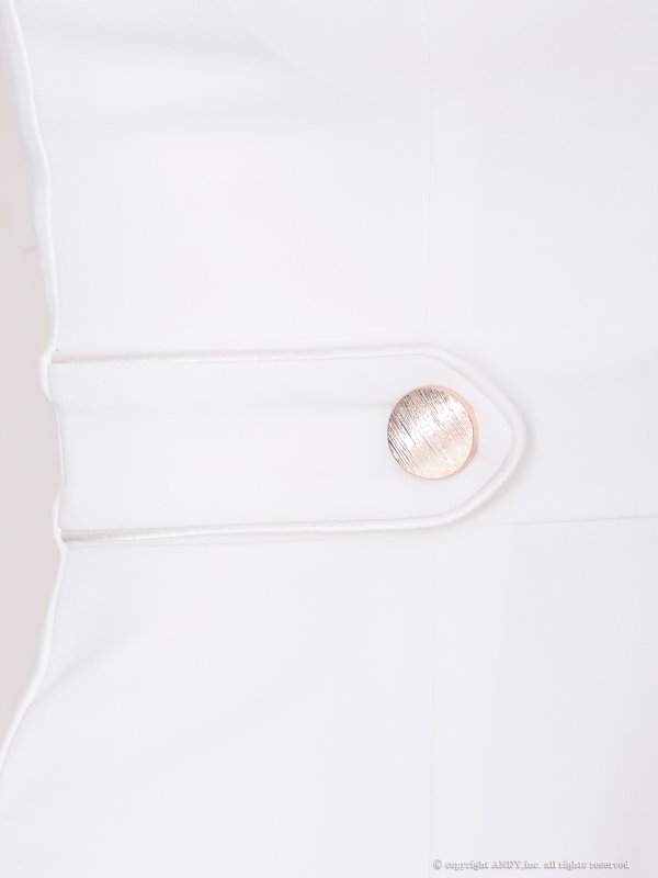 ホワイト　モデル：あみ　身長：163cm　着用サイズ：Sサイズ