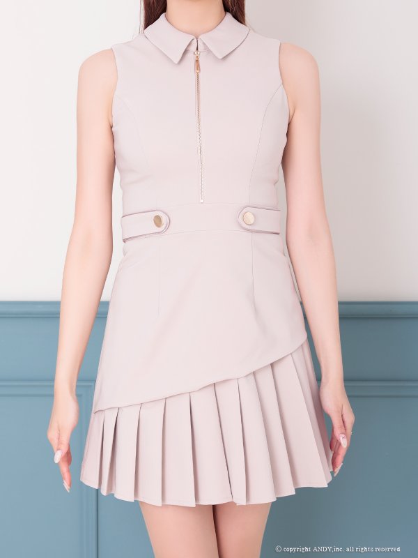 ピンクベージュ　モデル：あみ　身長：163cm　着用サイズ：Sサイズ