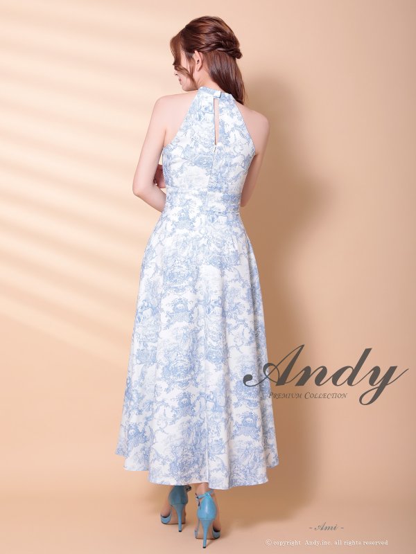 ホワイトブルー　 モデル：あみ　身長：163cm　着用サイズ：Sサイズ