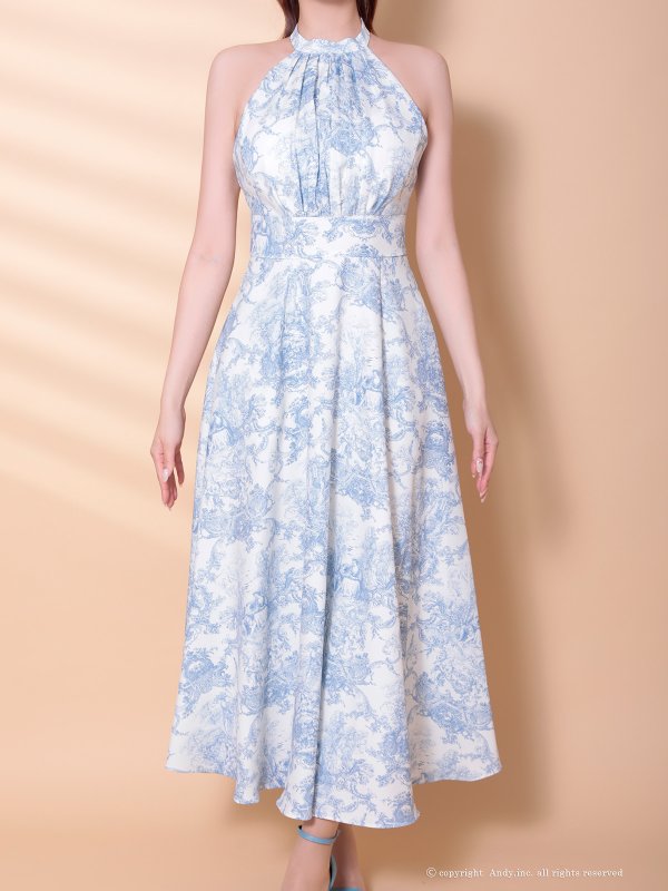 ホワイトブルー　 モデル：あみ　身長：163cm　着用サイズ：Sサイズ