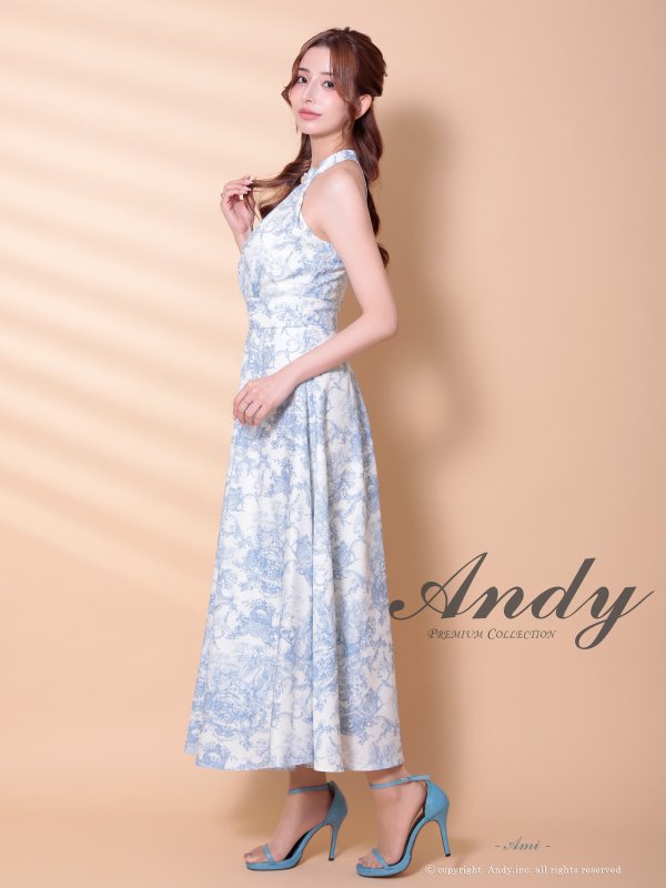 ホワイトブルー　 モデル：あみ　身長：163cm　着用サイズ：Sサイズ