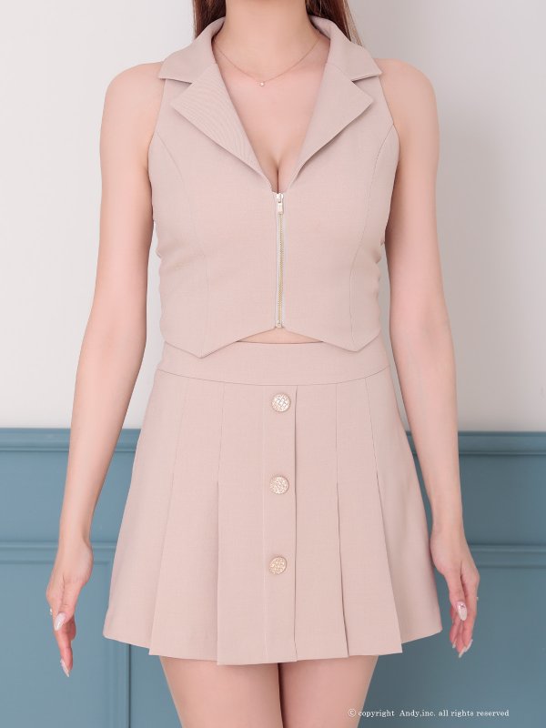 ベージュ モデル：あみ　身長：163cm　着用サイズ：Sサイズ