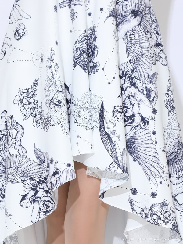 ホワイトネイビー×ペガサス　モデル：あみ　身長：163cm　着用サイズ：Sサイズ