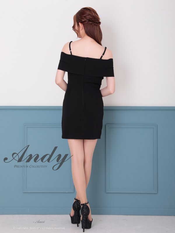 ブラック モデル：あみ　身長：163cm　着用サイズ：Sサイズ