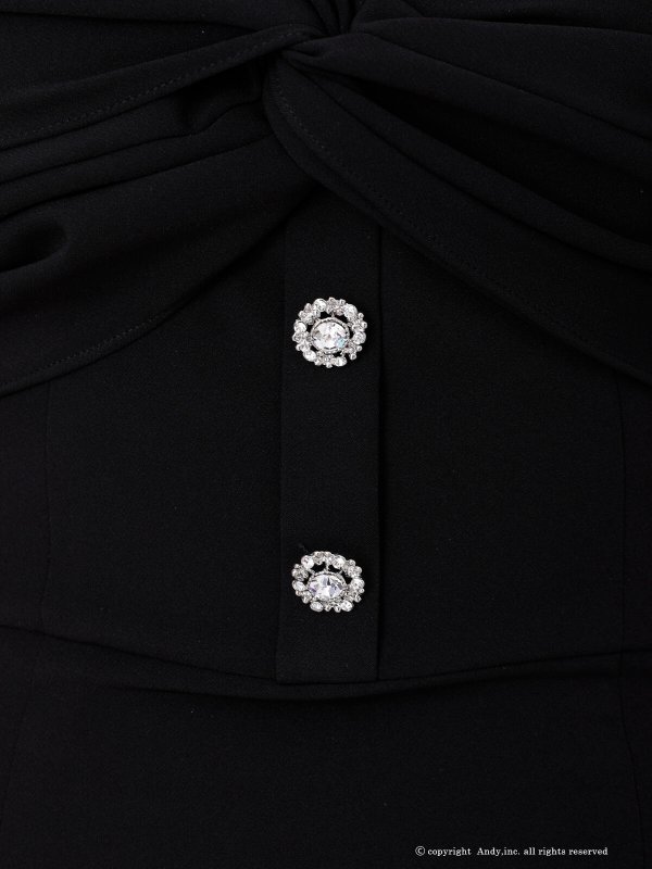 ブラック モデル：あみ　身長：163cm　着用サイズ：Sサイズ