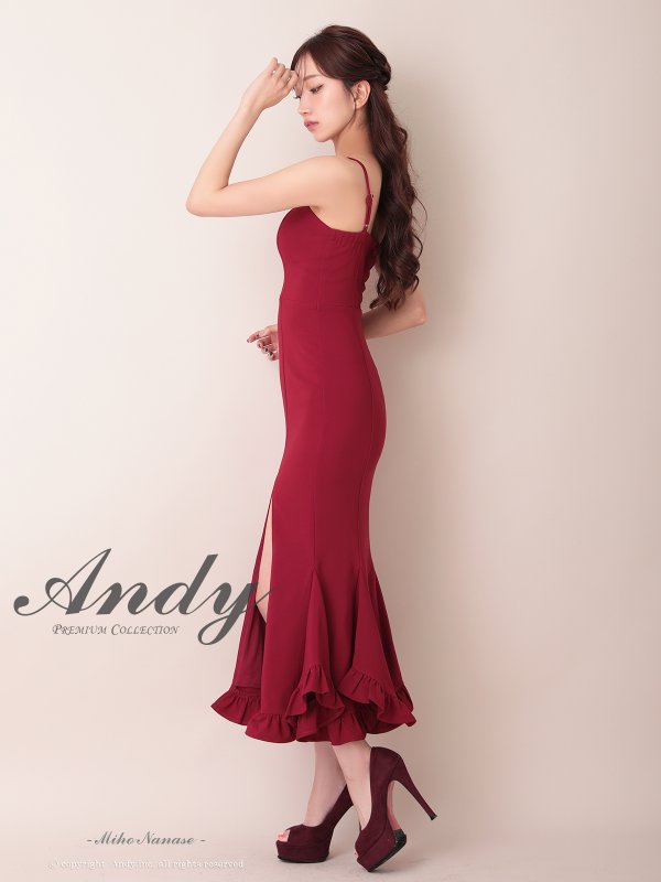 ホワイト モデル：あみ　身長：163cm　着用サイズ：Sサイズ