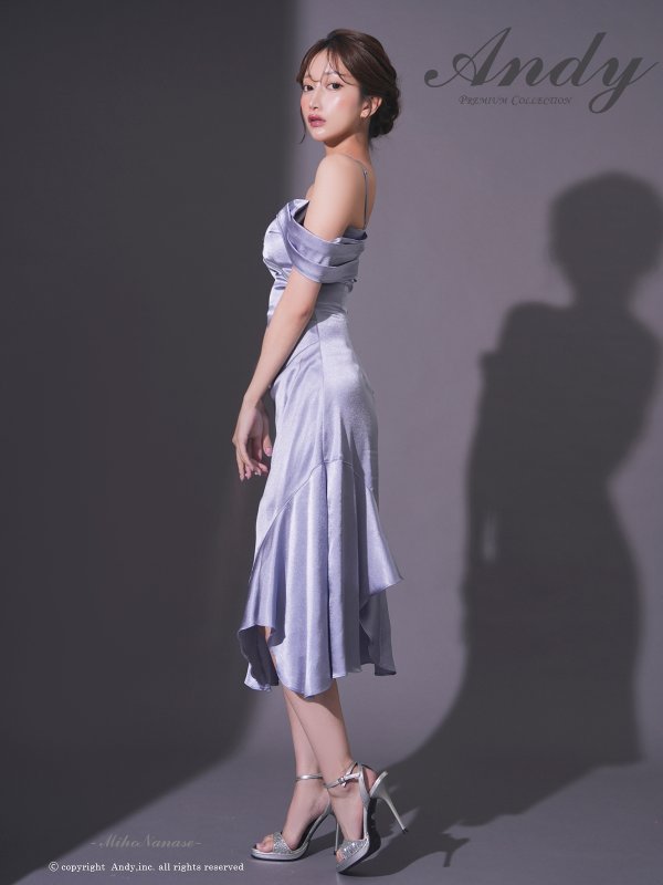 ブルー モデル：七瀬みほ　身長：162cm　着用サイズ：Sサイズ