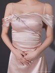 ベージュ モデル：七瀬みほ　身長：162cm　着用サイズ：Sサイズ