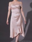 ベージュ モデル：七瀬みほ　身長：162cm　着用サイズ：Sサイズ